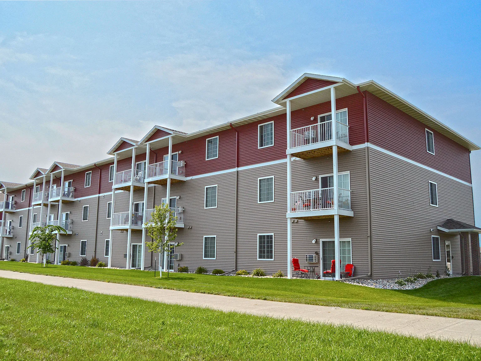 North Sky Apartment Community — Photo 1