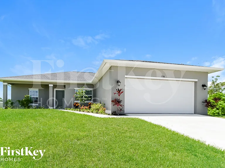 2216 NW 18th Ter — Photo 1