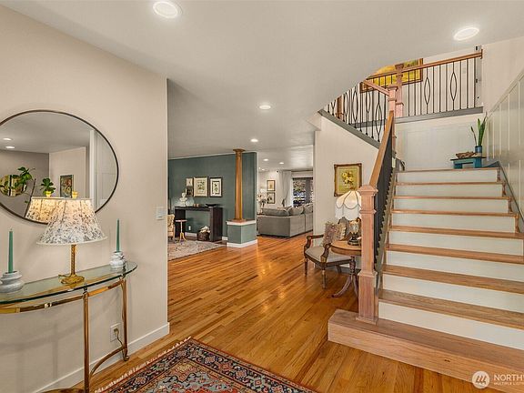 4th image of 5112 266th Street E