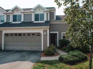 27 Hermit Thrush Ln, South Burlington, VT 05403