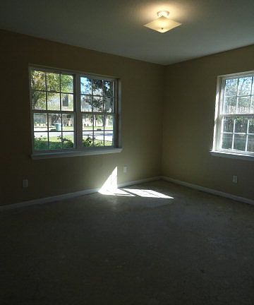 3rd image of 205 Santa Fe St