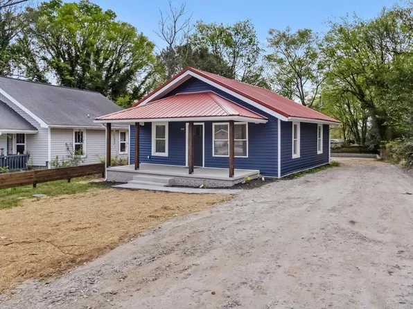 208 Crestone Dr, Greenville, SC 29611