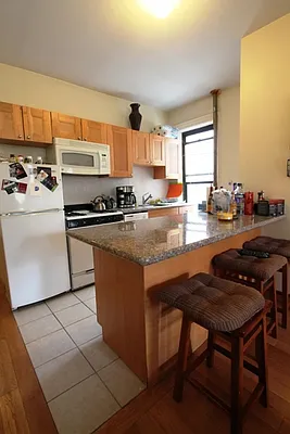 Rented by Citi Habitats | media 25