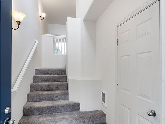 3rd image of 4714 Fairwood Boulevard NE #1203