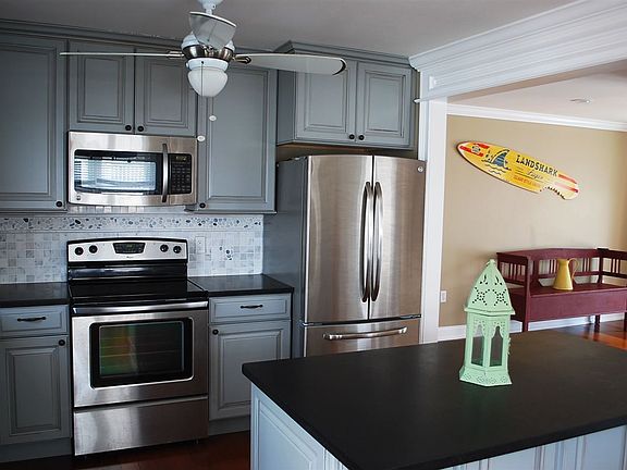 3rd image of 6204 Pleasure Ave #1