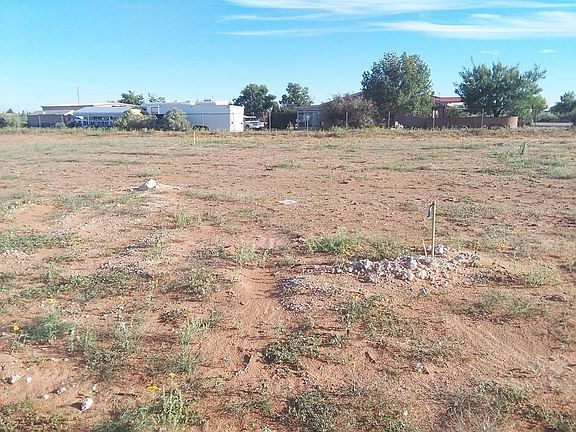 4th image of 5502 Desert Willow Dr