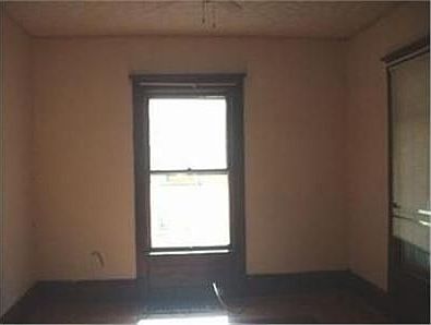4th image of 234 Falconer St