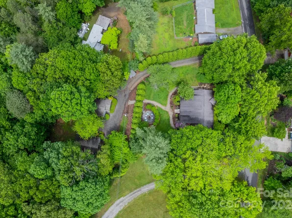 27 29 & 31a B Brown Rd, Asheville, NC 28806