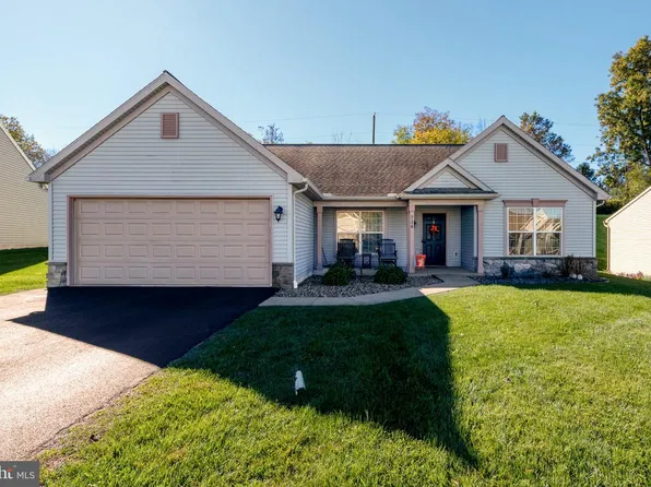 926 Sweetbay Ln, Lebanon, PA 17046
