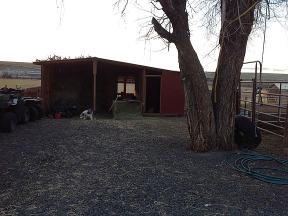 OPEN HAY BARN/STORAGE
