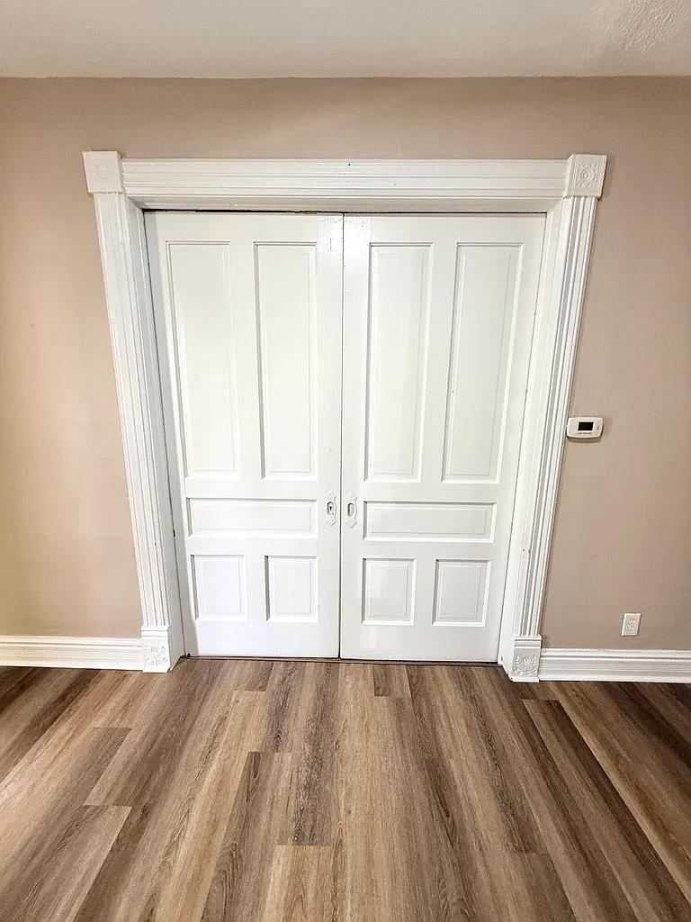 214 N Cherry St — Photo 4