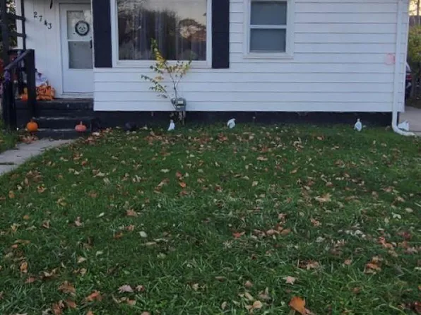 2743 Berkley St, Flint, MI 48504