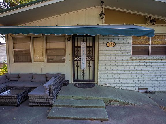 2nd image of 305 Wade St