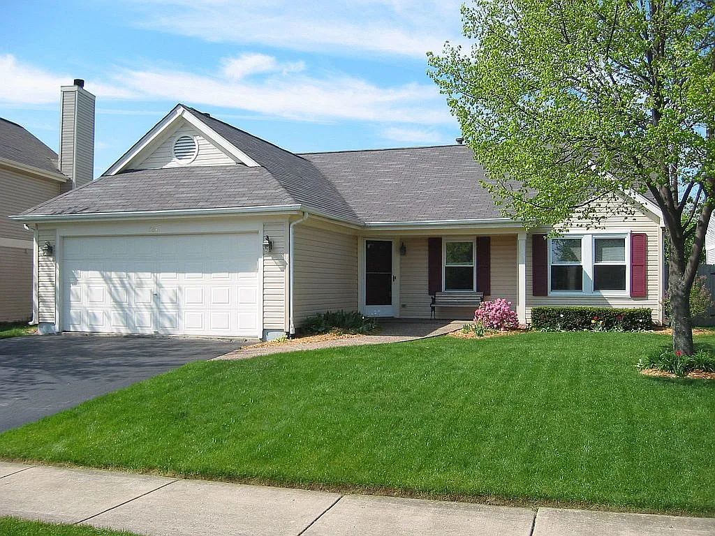 564 Shaker Ln photo 1