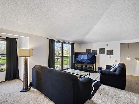 5th image of 8110 S Forest Hills Cir