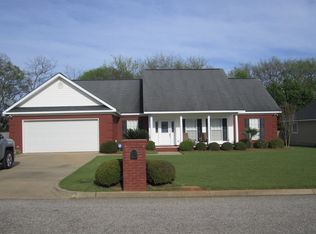 300 Powder Horn Dr, Midland City, AL 36350