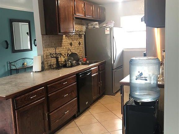 4th image of 15134 Marsha Dr