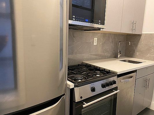 1st image of 102 E 116th St APT 4B