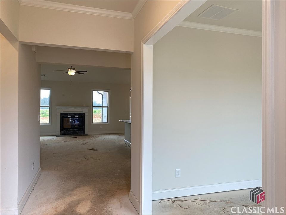 221 Whistling Dr Jefferson GA Zillow