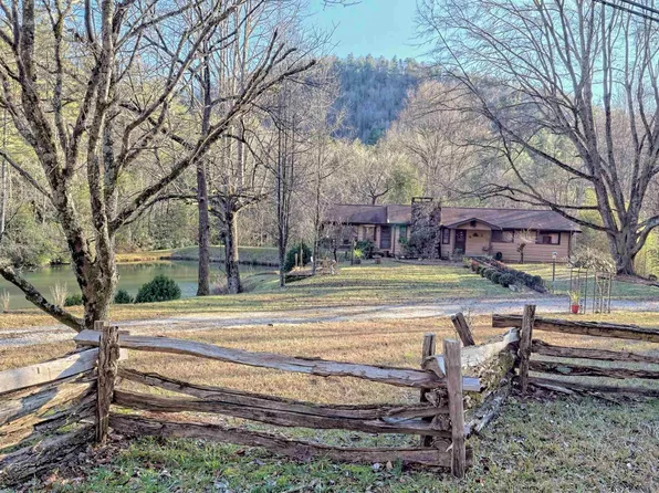 11868 Warwoman Rd, Clayton, GA 30525