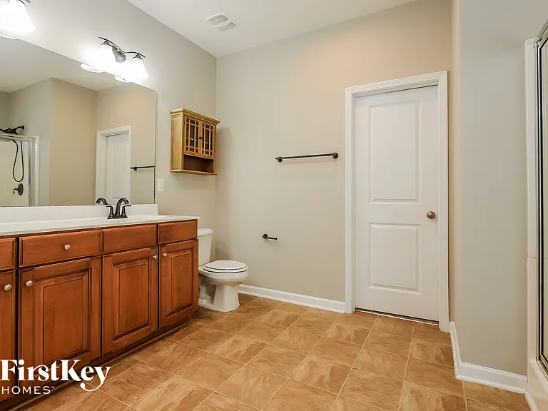 242 Mayfield Dr — Photo 11