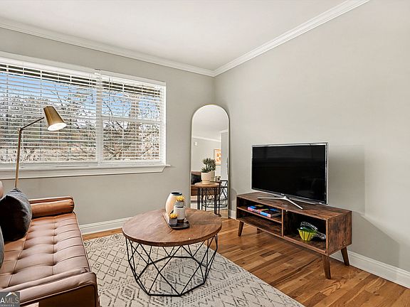 3rd image of 1647 Briarcliff Rd NE APT 8