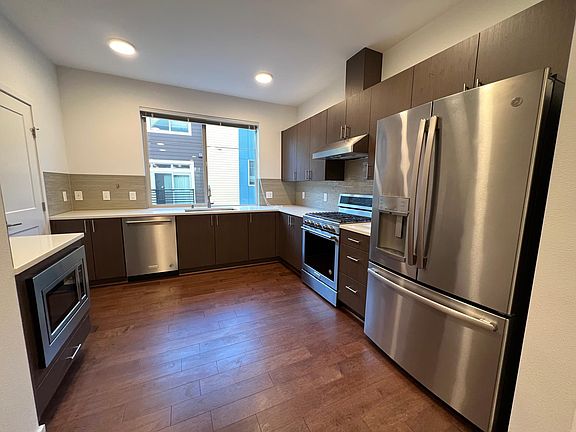 2nd floor: Kitchen