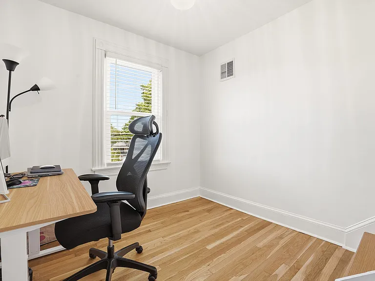 1415 Park Ave — Photo 17