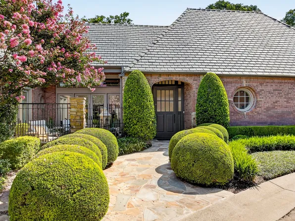 4902 Westbriar Dr, Fort Worth, TX 76109