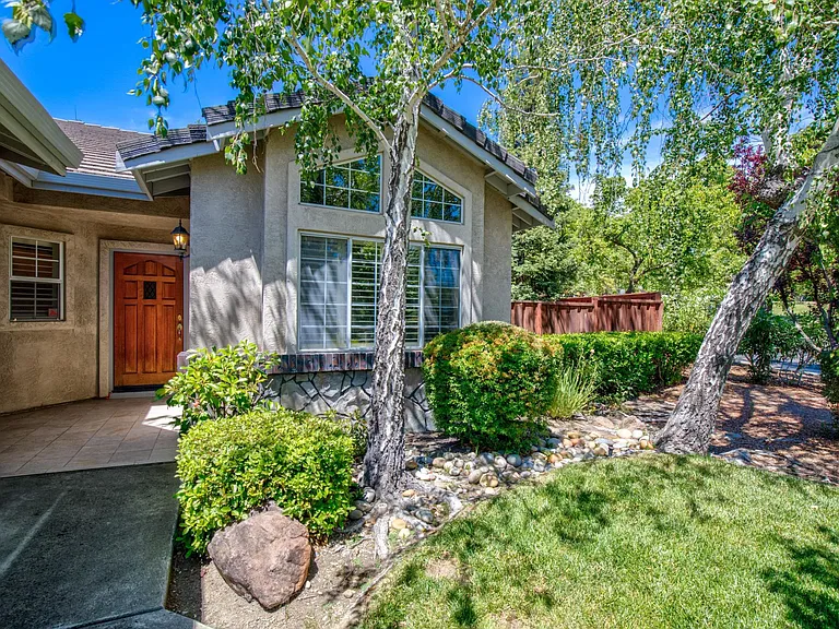 3800 Sheffield Cir — Photo 3