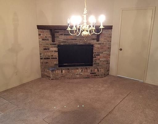 2nd image of 2501 Holiday Dr