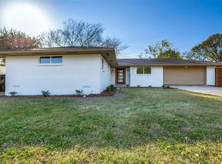 5017 Fox Hill Ln, Dallas, TX 75232