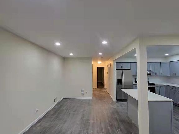 4th image of 46 Oakville St Floor 2
