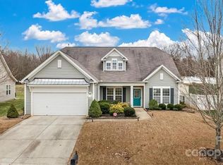 145 Fielding St, Mount Holly, NC 28120
