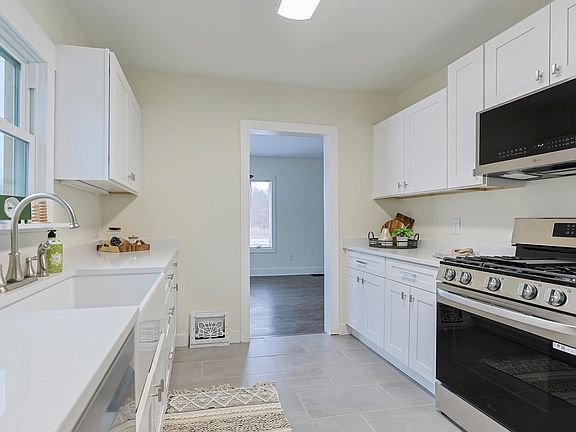 3rd image of 20140 Auten Rd