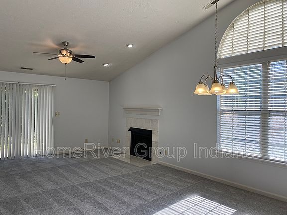 3rd image of 811 Washington Cove Way