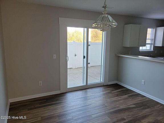 5th image of 3900 Elkin Ridge Dr #G