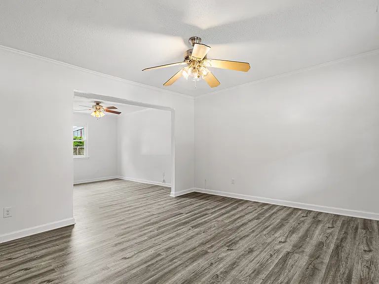 3423 Club House Rd — Photo 5