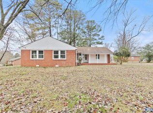 4301 Kenwood Dr NW, Huntsville, AL 35810