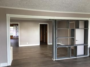 1408 S 4th St, Hartsville, SC 29550