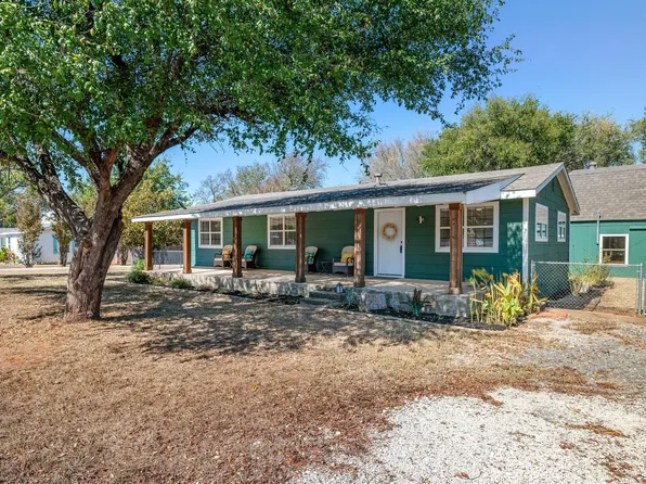 151 Clayton Dr, Pottsboro, TX 75076