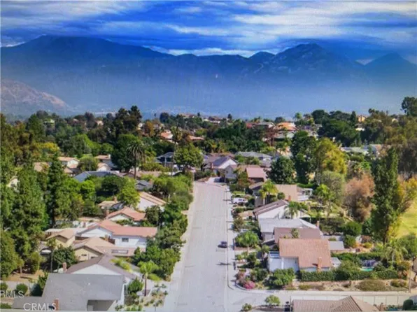 1319 Paseo Encinas, San Dimas, CA 91773