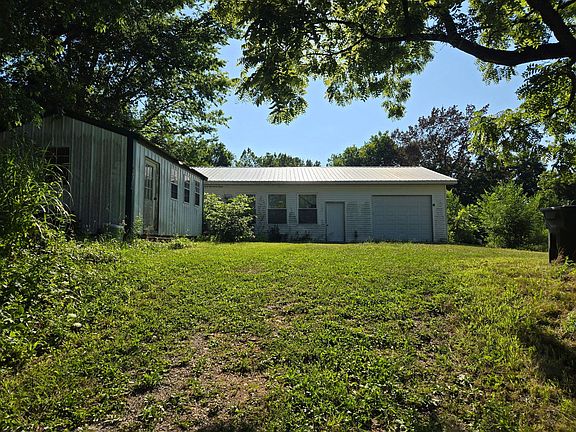 4th image of 311 N Main Street