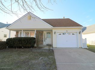 64 Narberth Way, Toms River, NJ 08757
