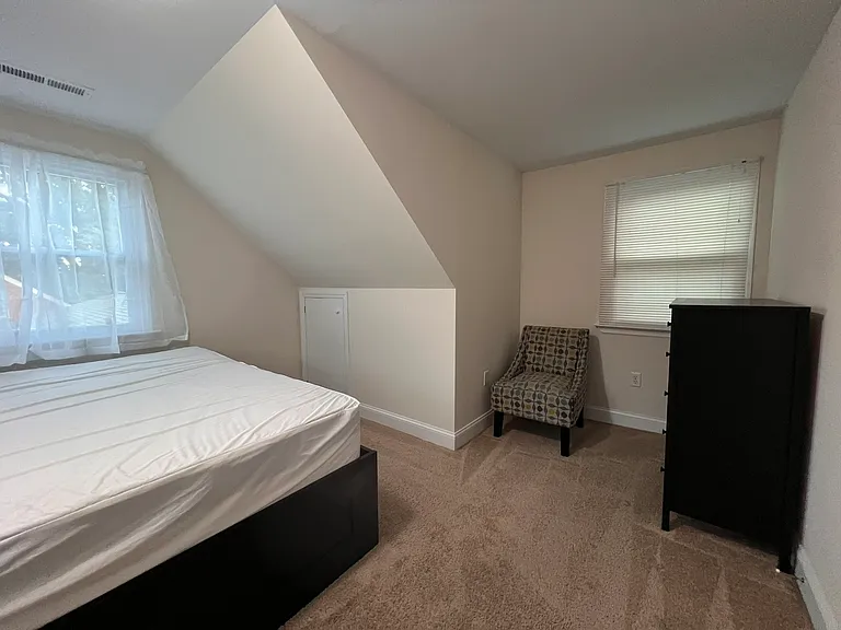 4907 Erie St #5 — Photo 17