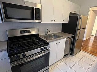82-30 138th St APT 1P, Jamaica, NY 11435