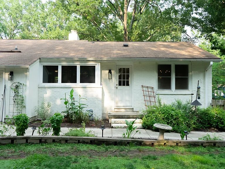 306 Plum Ln — Photo 28