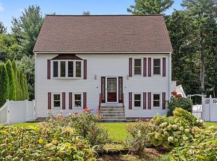 45 Bellflower Rd, Billerica, MA 01821