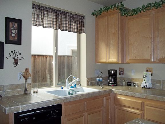 3rd image of 3303 San Vicente Rd