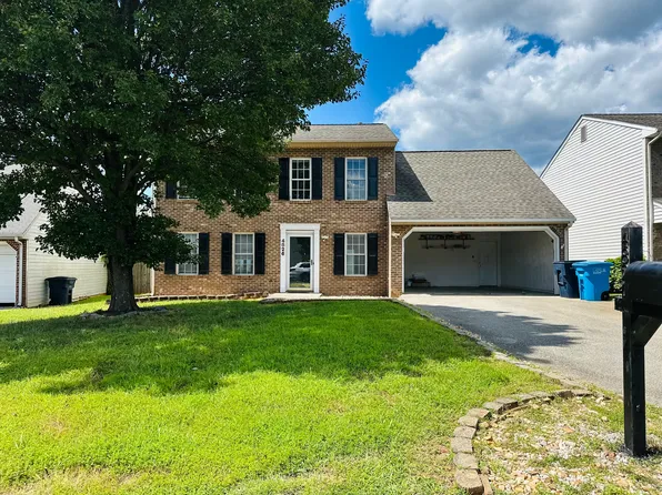 4826 Golfview Dr NE, Roanoke, VA 24019